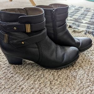 Natural Soul Black Booties, Size 9